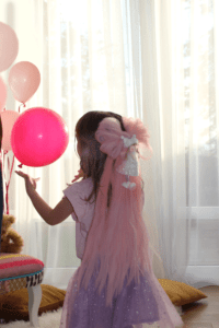 vlasy, hair, hairstyle, braid, party, party hair, party style, fairy, uces, pinky hair, balloons, anjel, angel